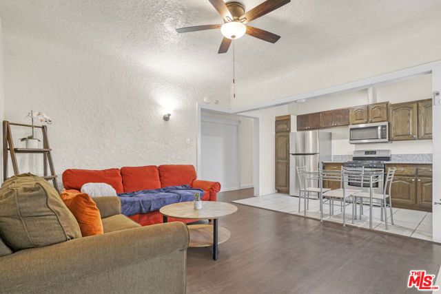 2536 Atlantic Avenue, Long Beach, CA 90806