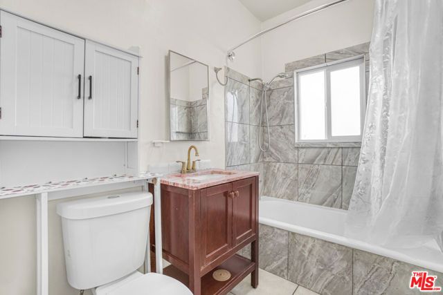 2536 Atlantic Avenue, Long Beach, CA 90806