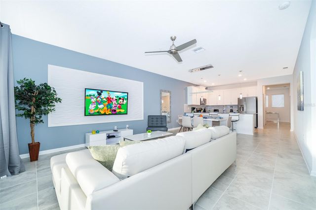 1115 CHALLENGE DRIVE 1115, Davenport, FL 33896