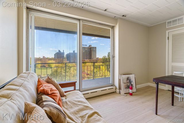 8300 Jefferson E, Detroit, MI 48214