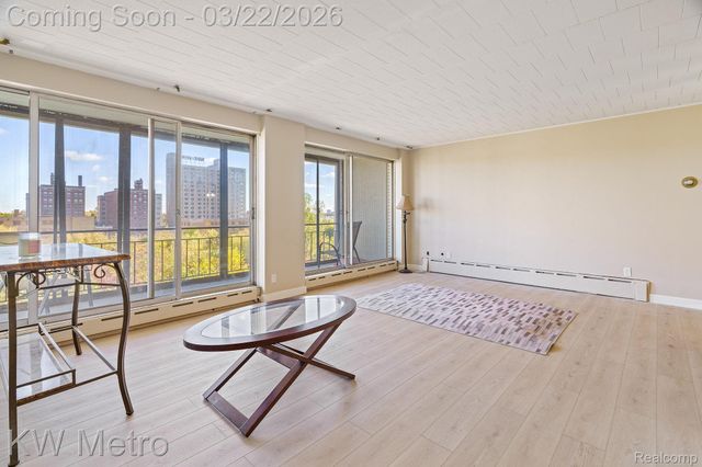 8300 Jefferson E, Detroit, MI 48214