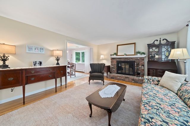 119 Hall Dr, Norwell, MA 02061