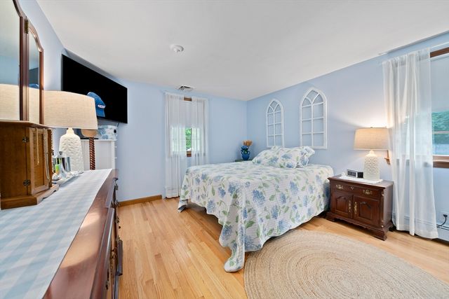 119 Hall Dr, Norwell, MA 02061