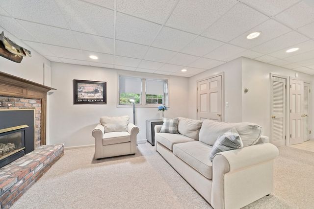 119 Hall Dr, Norwell, MA 02061
