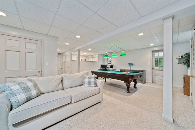 119 Hall Dr, Norwell, MA 02061