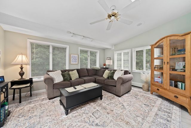 119 Hall Dr, Norwell, MA 02061