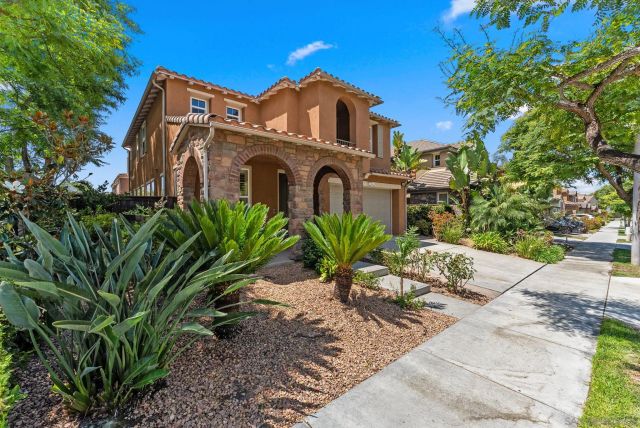 10449 Monterey Ridge Dr, San Diego, CA 92127