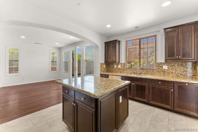 10449 Monterey Ridge Dr, San Diego, CA 92127