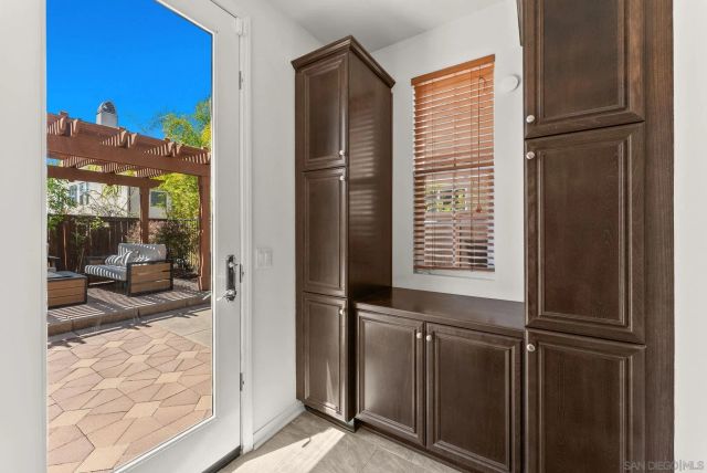 10449 Monterey Ridge Dr, San Diego, CA 92127
