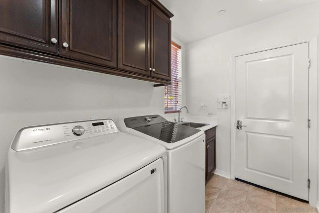 10449 Monterey Ridge Dr, San Diego, CA 92127