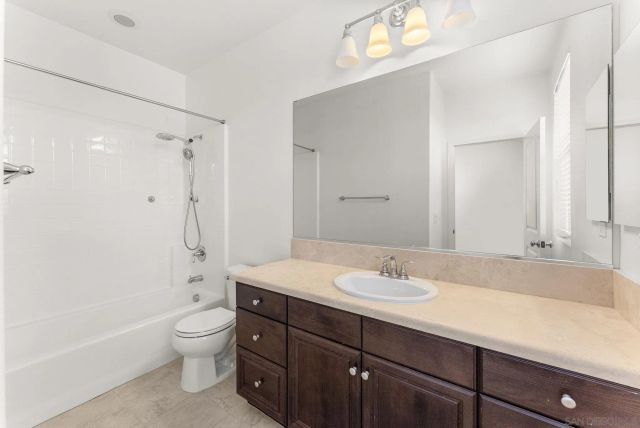 10449 Monterey Ridge Dr, San Diego, CA 92127