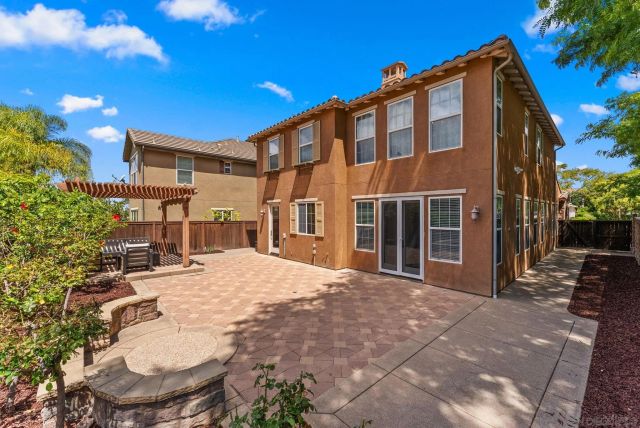 10449 Monterey Ridge Dr, San Diego, CA 92127