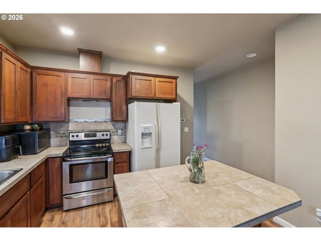 2608 PRINCETON Pl, Forest Grove, OR 97116