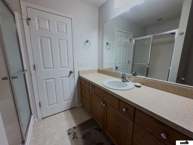 6411 Saline Drive, Lincoln, NE 68504