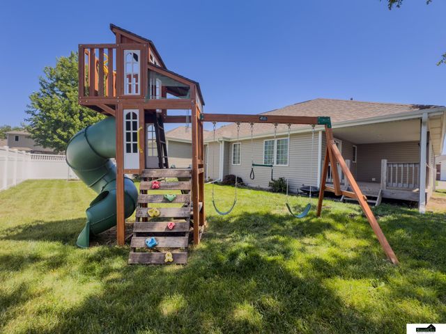 6411 Saline Drive, Lincoln, NE 68504