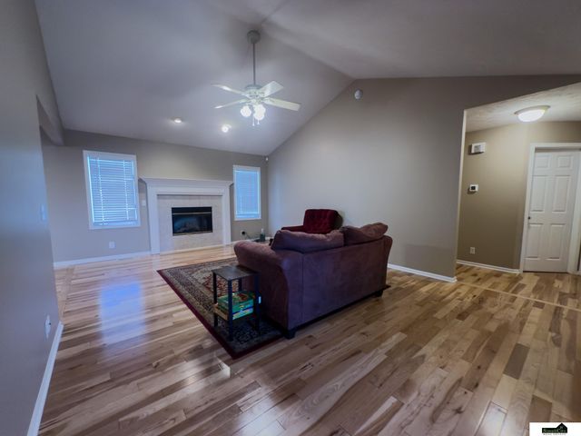 6411 Saline Drive, Lincoln, NE 68504