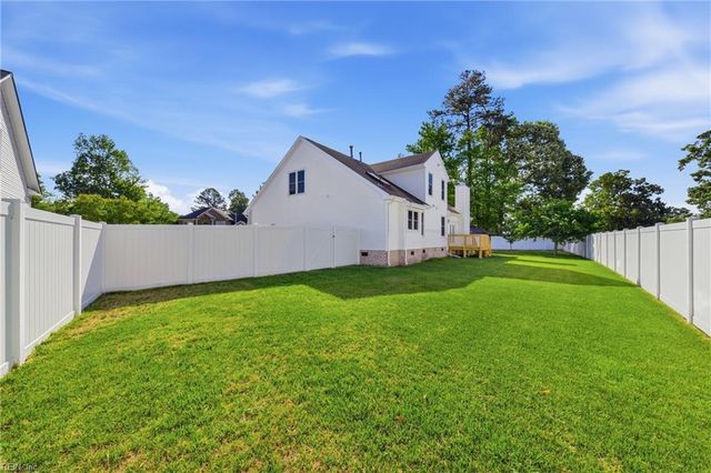 2609 Embers CT, Virginia Beach, VA 23456