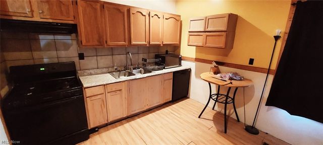 1694 E 90th Street, Cleveland, OH 44106