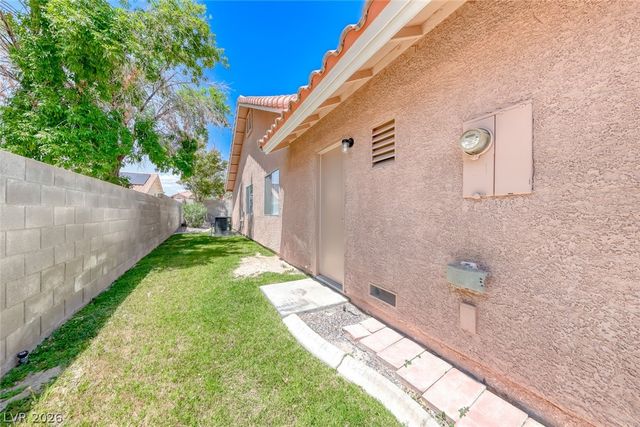 5639 Guiding Star Circle, North Las Vegas, NV 89031