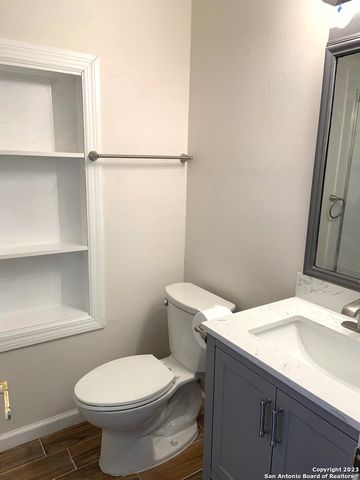 12242 Brownstone St, Live Oak, TX 78233