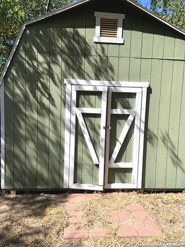 12242 Brownstone St, Live Oak, TX 78233