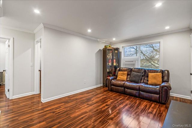 67-11 Bell Boulevard 2, Bayside, NY 11364