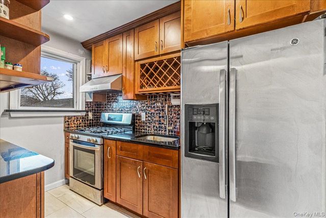 67-11 Bell Boulevard 2, Bayside, NY 11364