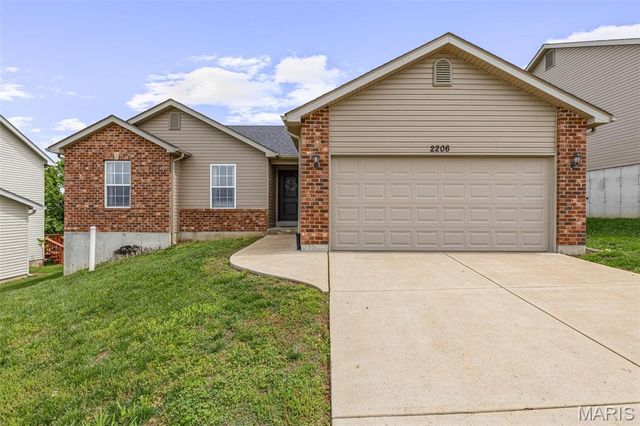 2206 Providence Park Lane, Herculaneum, MO 63048