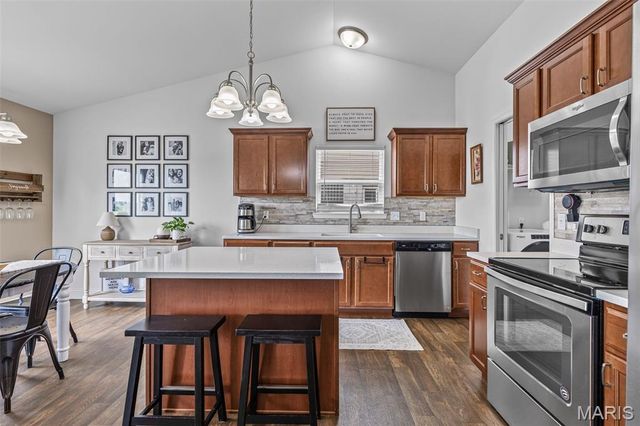 2206 Providence Park Lane, Herculaneum, MO 63048