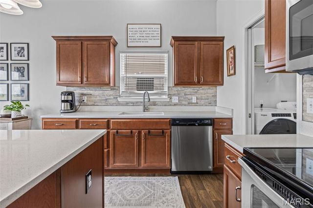 2206 Providence Park Lane, Herculaneum, MO 63048