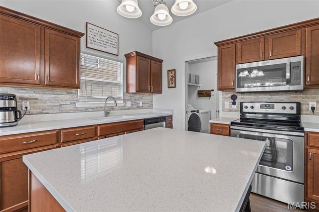 2206 Providence Park Lane, Herculaneum, MO 63048