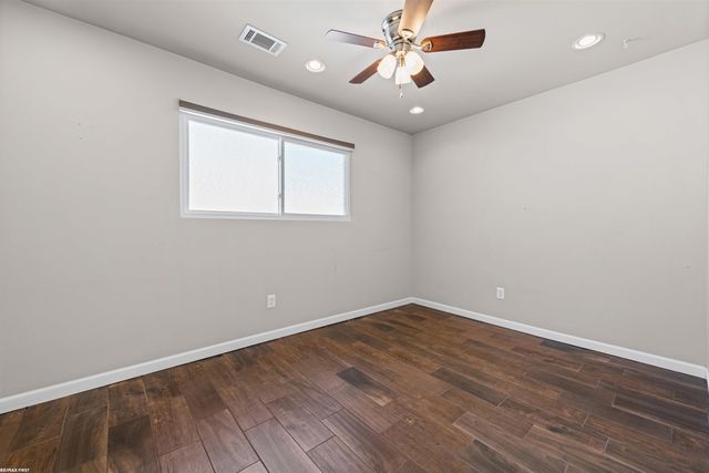 29139 Milton Avenue, Madison Heights, MI 48071