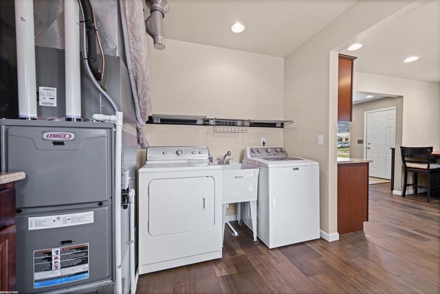 29139 Milton Avenue, Madison Heights, MI 48071