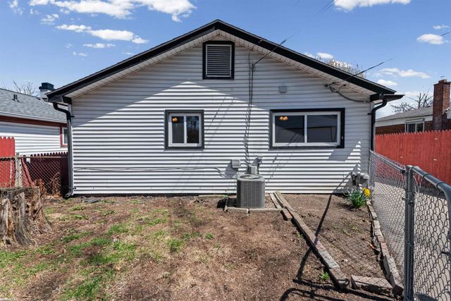 29139 Milton Avenue, Madison Heights, MI 48071