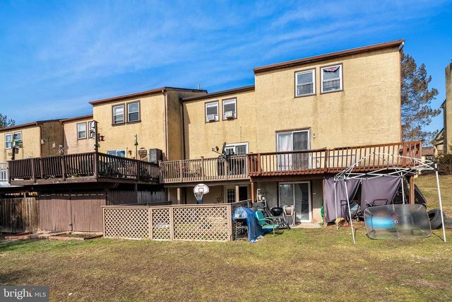 2105 WALNUT RIDGE, Pottstown, PA 19464