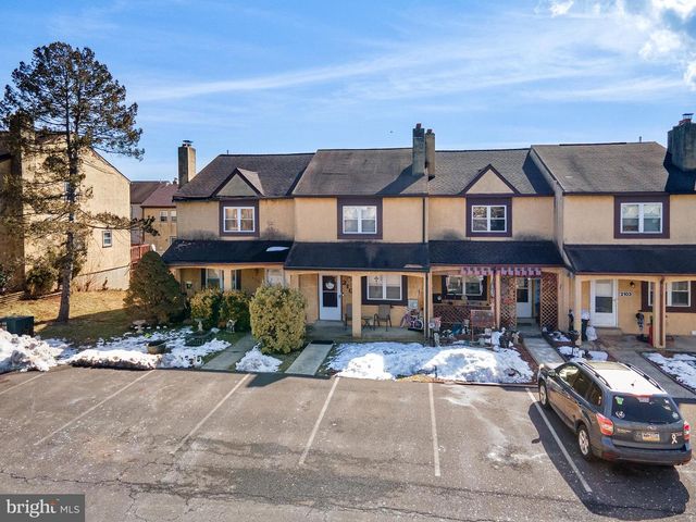 2105 WALNUT RIDGE, Pottstown, PA 19464