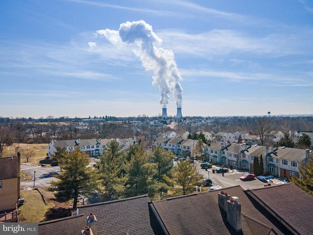 2105 WALNUT RIDGE, Pottstown, PA 19464