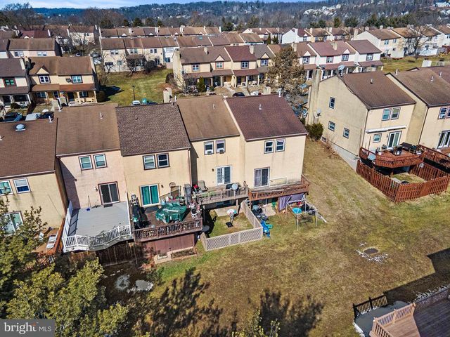 2105 WALNUT RIDGE, Pottstown, PA 19464