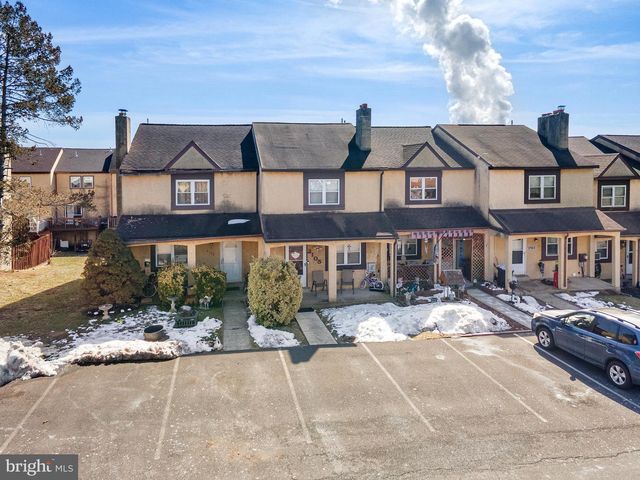 2105 WALNUT RIDGE, Pottstown, PA 19464