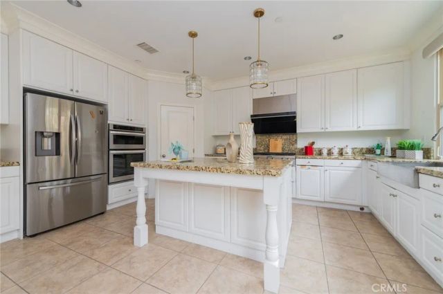 126 Saybrook, Irvine, CA 92620