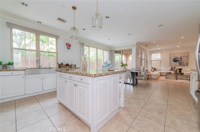 126 Saybrook, Irvine, CA 92620