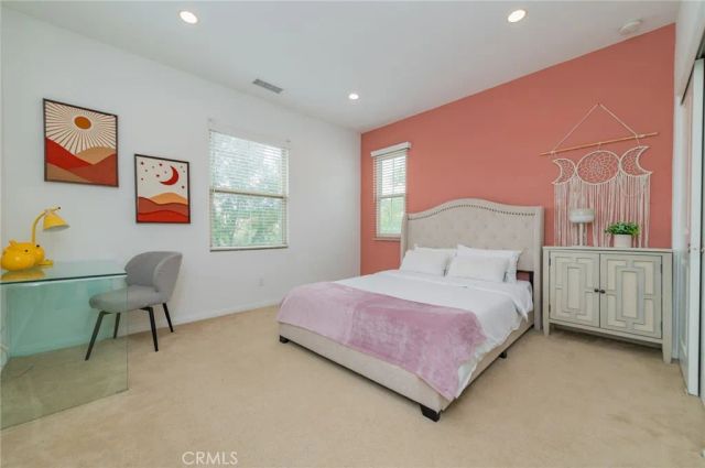 126 Saybrook, Irvine, CA 92620