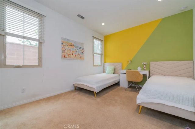 126 Saybrook, Irvine, CA 92620