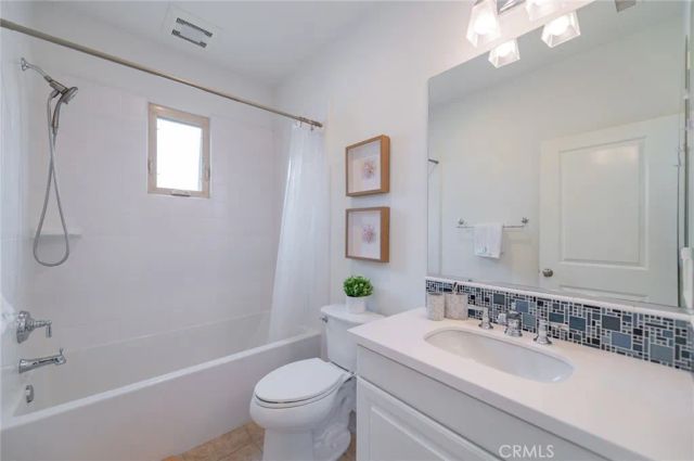 126 Saybrook, Irvine, CA 92620