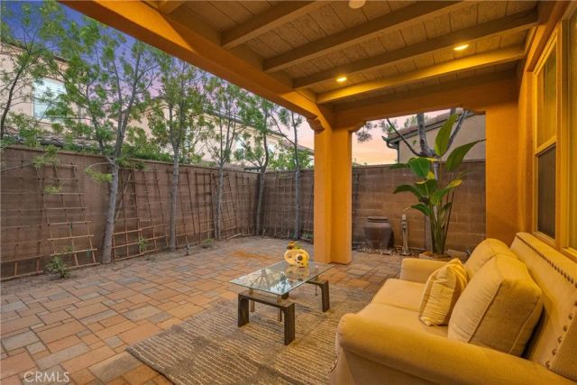 126 Saybrook, Irvine, CA 92620