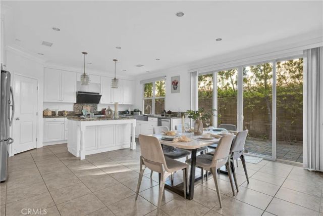 126 Saybrook, Irvine, CA 92620