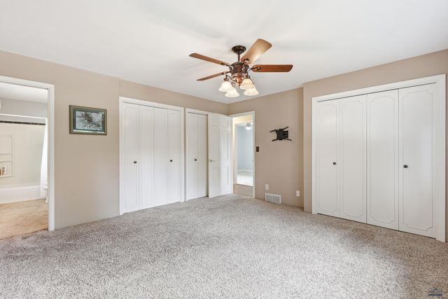 3033 FLINT DR, Rapid City, SD 57702