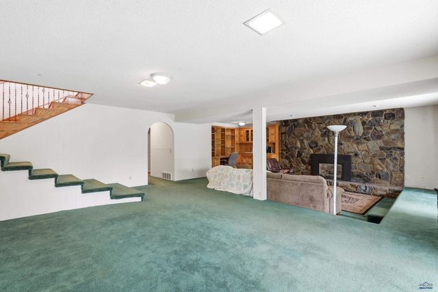 3033 FLINT DR, Rapid City, SD 57702