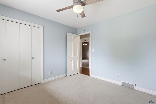 3033 FLINT DR, Rapid City, SD 57702