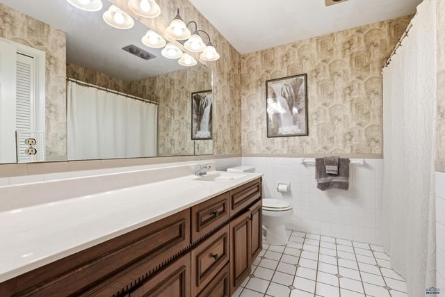 3033 FLINT DR, Rapid City, SD 57702